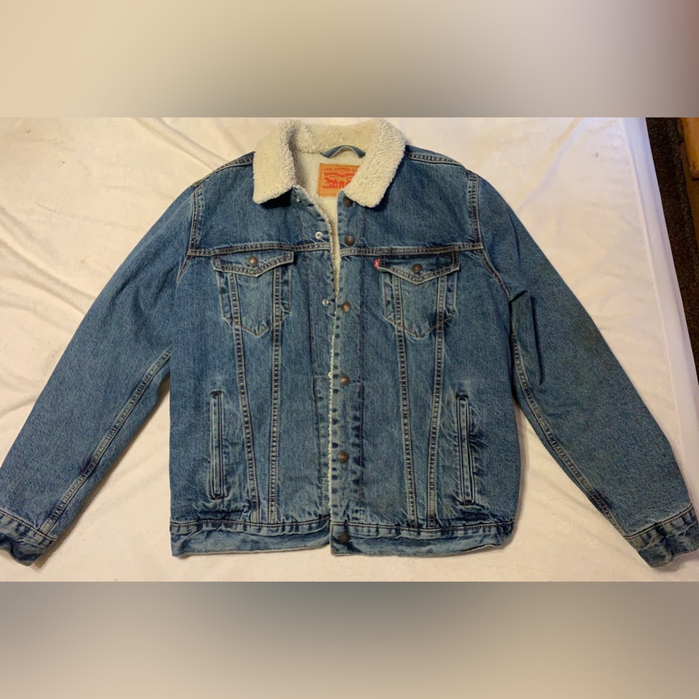 Large Levi’s Jean Sherpa Jacket